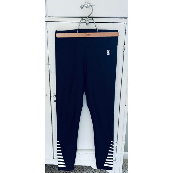 Women's P.E Nation Resurgence High Rise Black and White Printed Leggings, Size M - Picture 1 of 3